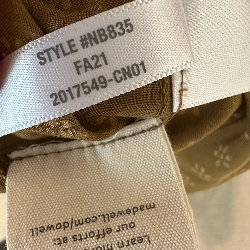 Madewell V-Neck Tiered Button-Front Midi Dress in Daisies Forever - Picture 7 of 10